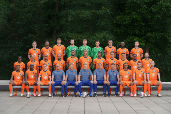 前足球巨星,刘建业加盟,重庆铜梁龙,V体育登录入口,V体育平台,V体育注册网址,V体育app,V体育官网,V体育网站,V体育网页版